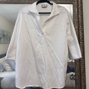 Tuckernuck white size L pearl button blouse